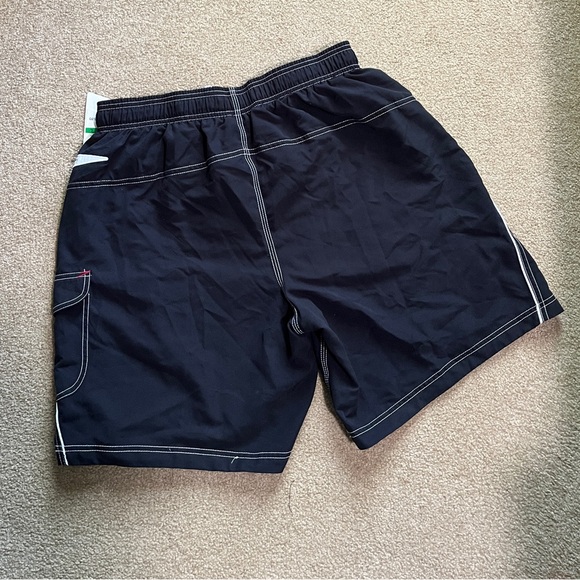 Speedo, water shorts, men’s black Lg . Waist 32-34” mesh liner NWT  3 pockets. - Picture 2 of 5